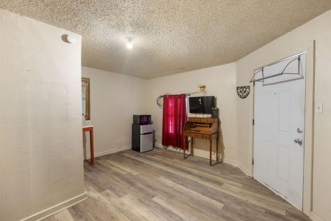 2070 N Us Highway 69 Denison TX 75020