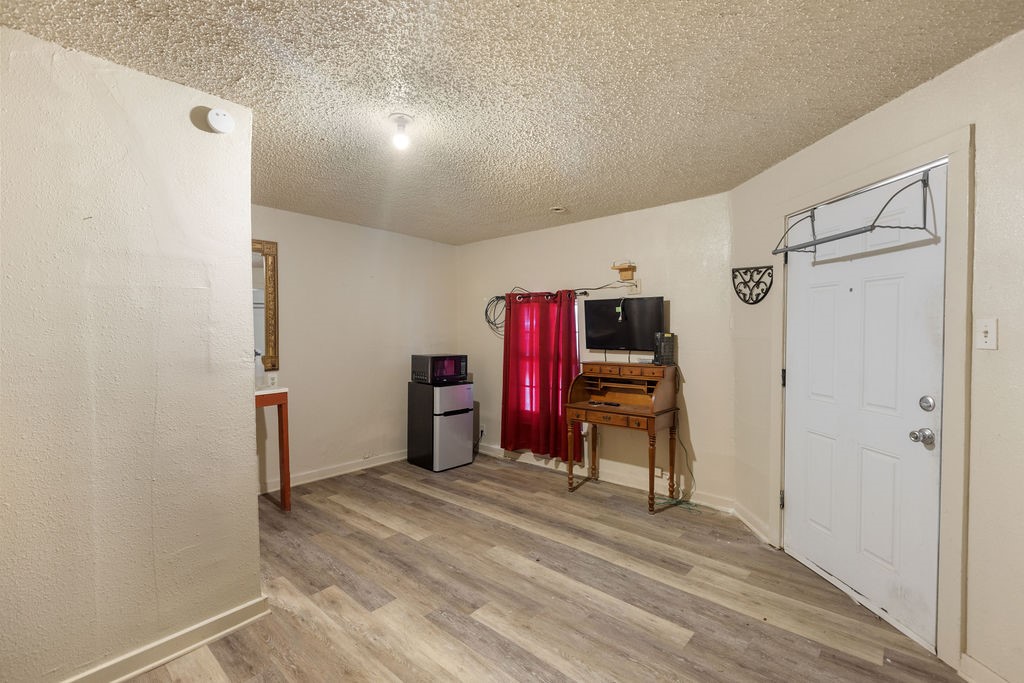 2070 N Us Highway 69 Denison TX 75020