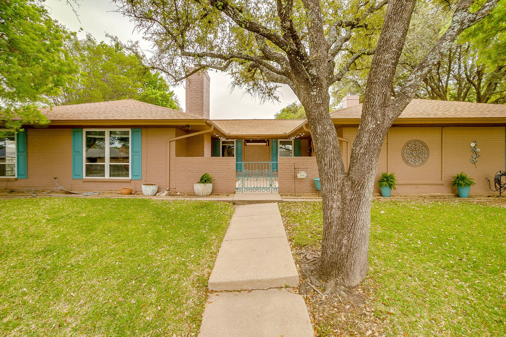 5011 Ledgestone Drive Fort Worth TX 76132