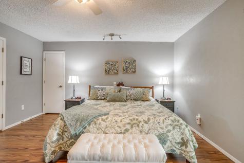 5011 Ledgestone Drive Fort Worth TX 76132
