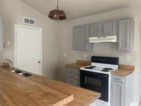 2423 Limestone Drive Arlington TX 76014