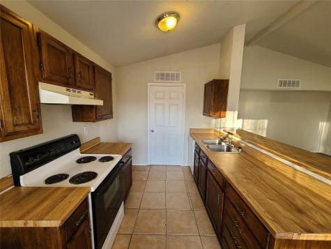 2423 Limestone Drive Arlington TX 76014