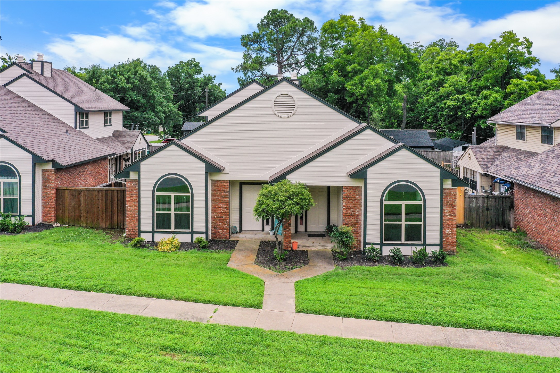 1006 W Washington Street Sherman TX 75092