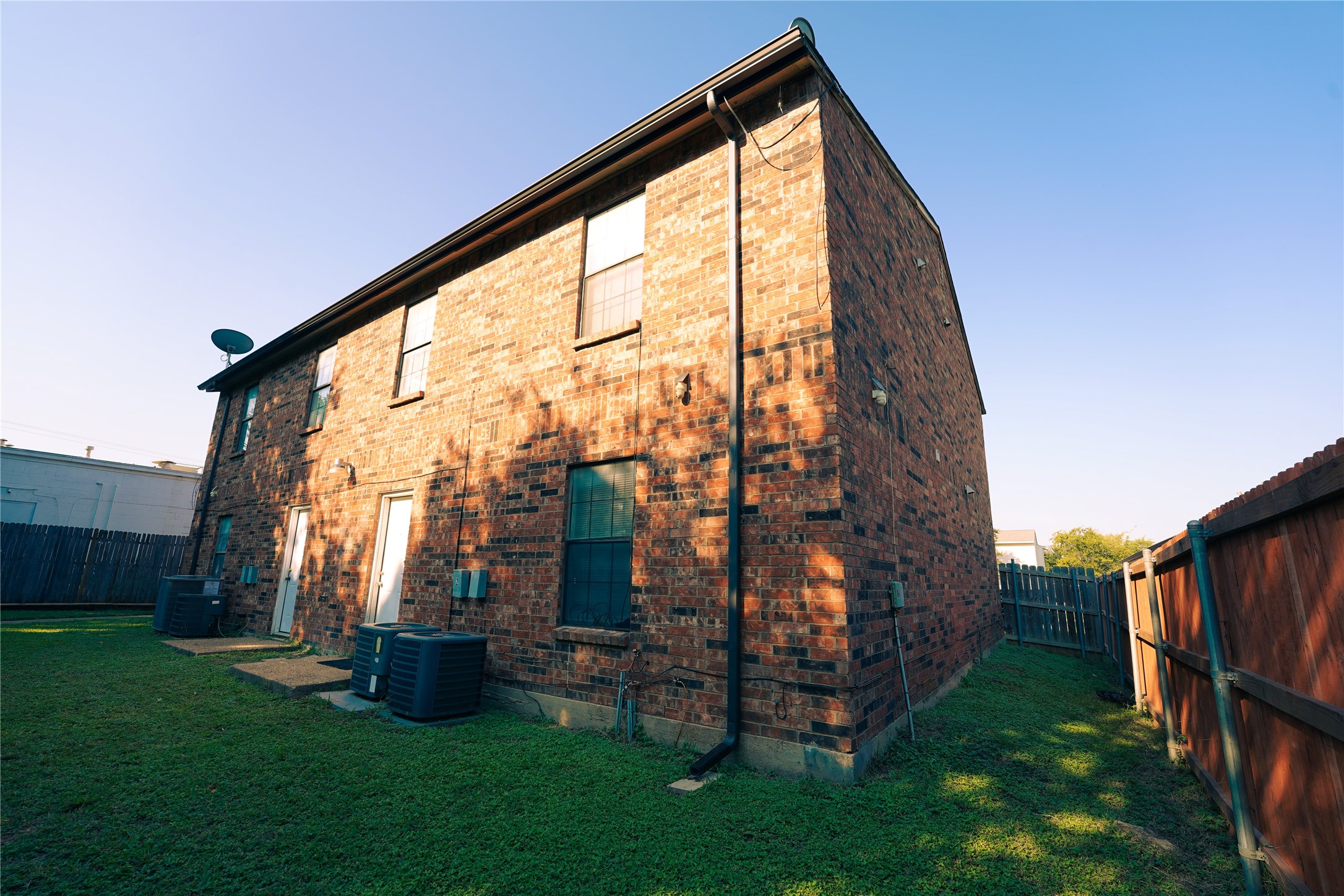 104 N Heights Drive Crowley TX 76036