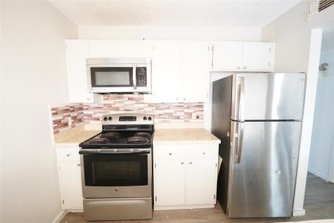 104 N Heights Drive Crowley TX 76036