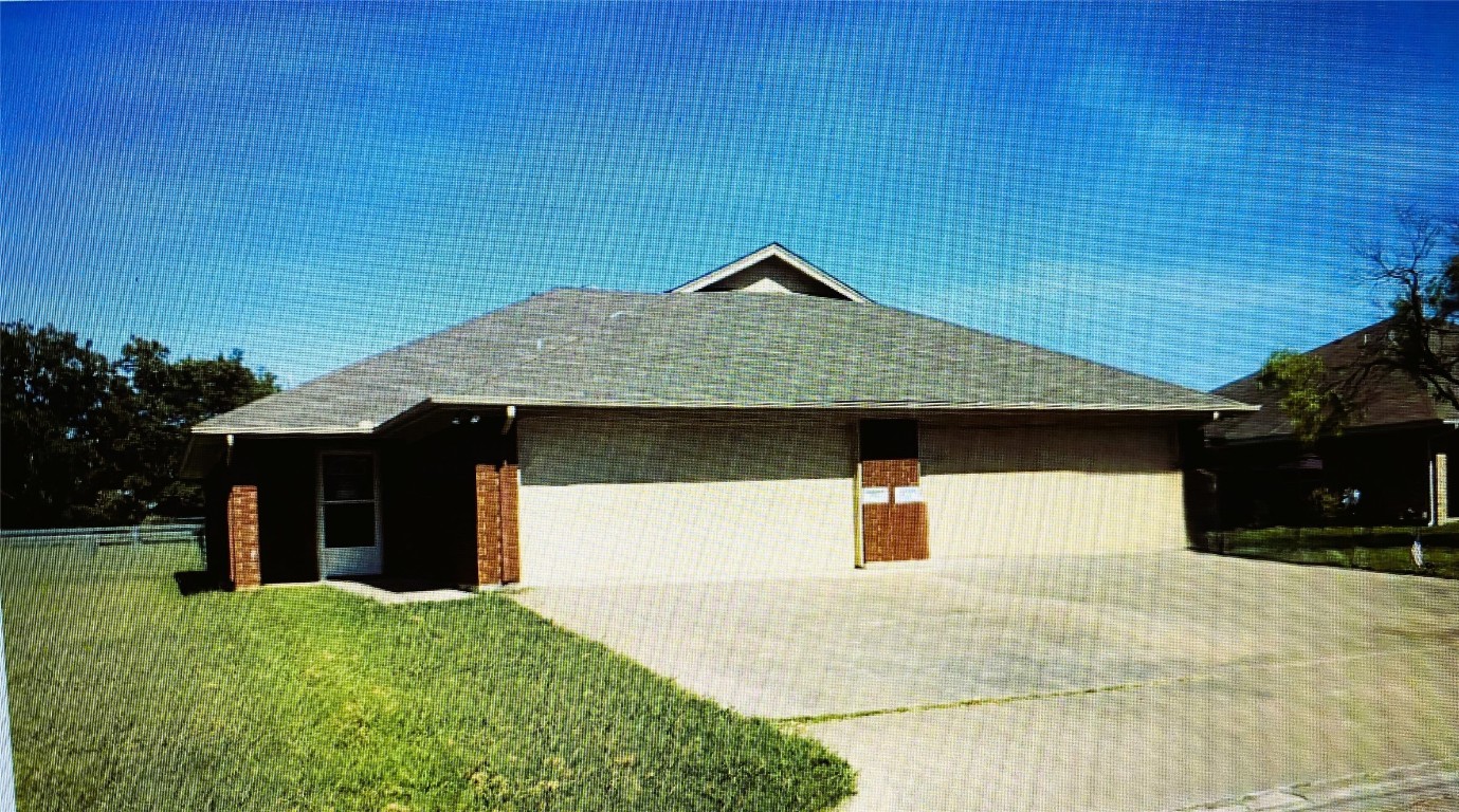 113 Honey Bee Drive Joshua TX 76058