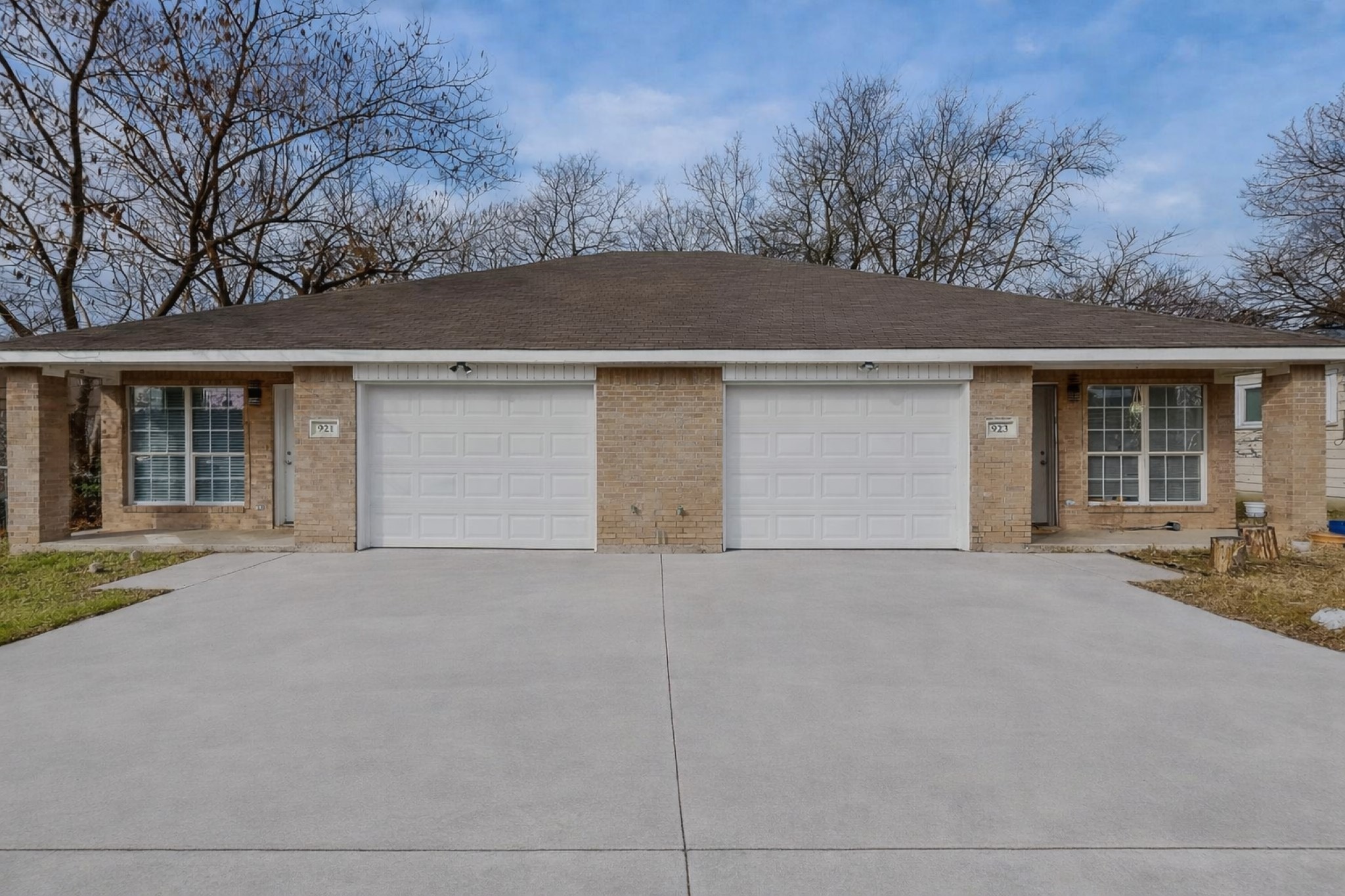 921 Cody Court River Oaks TX 76114