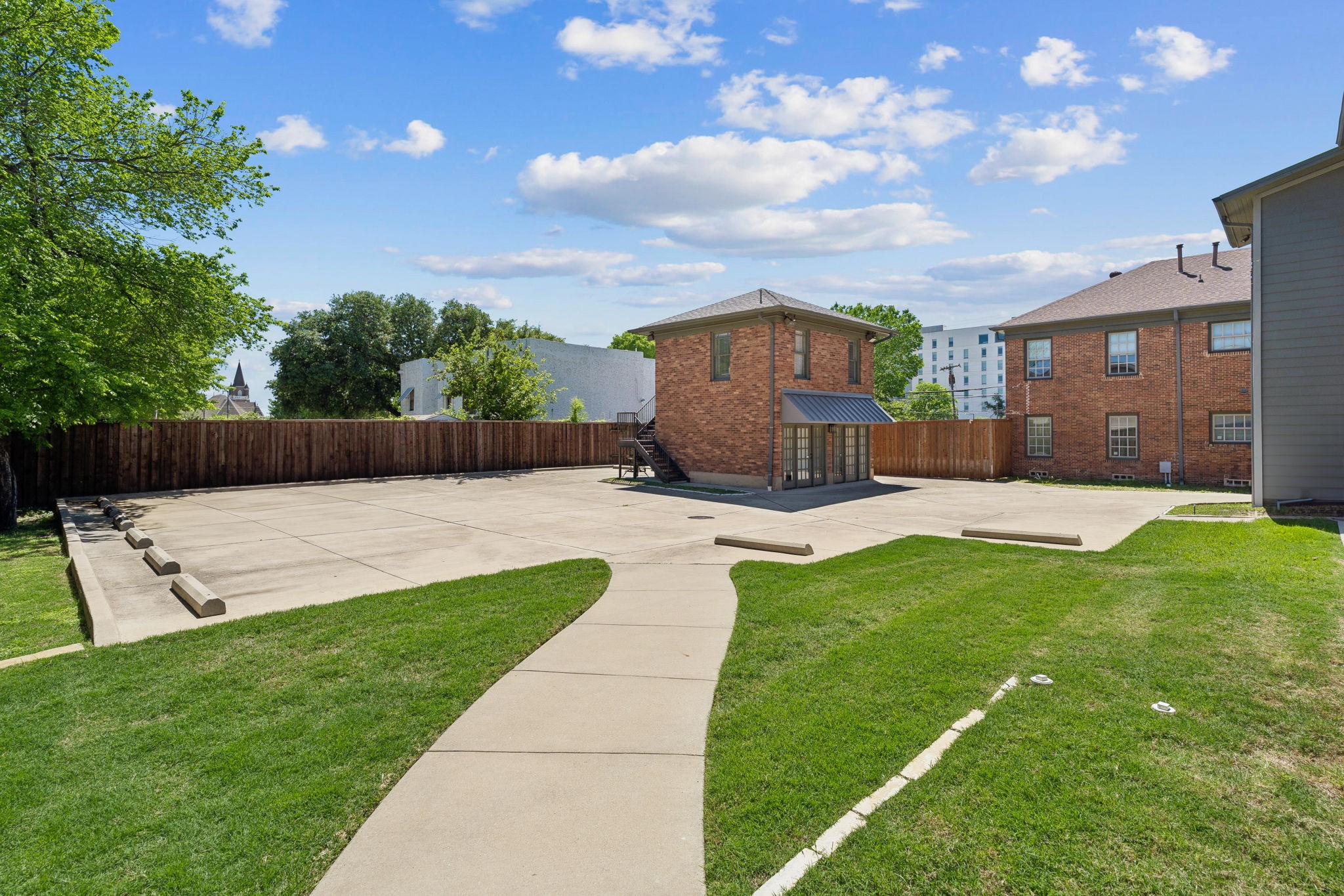 4112 Swiss Avenue Dallas TX 75204