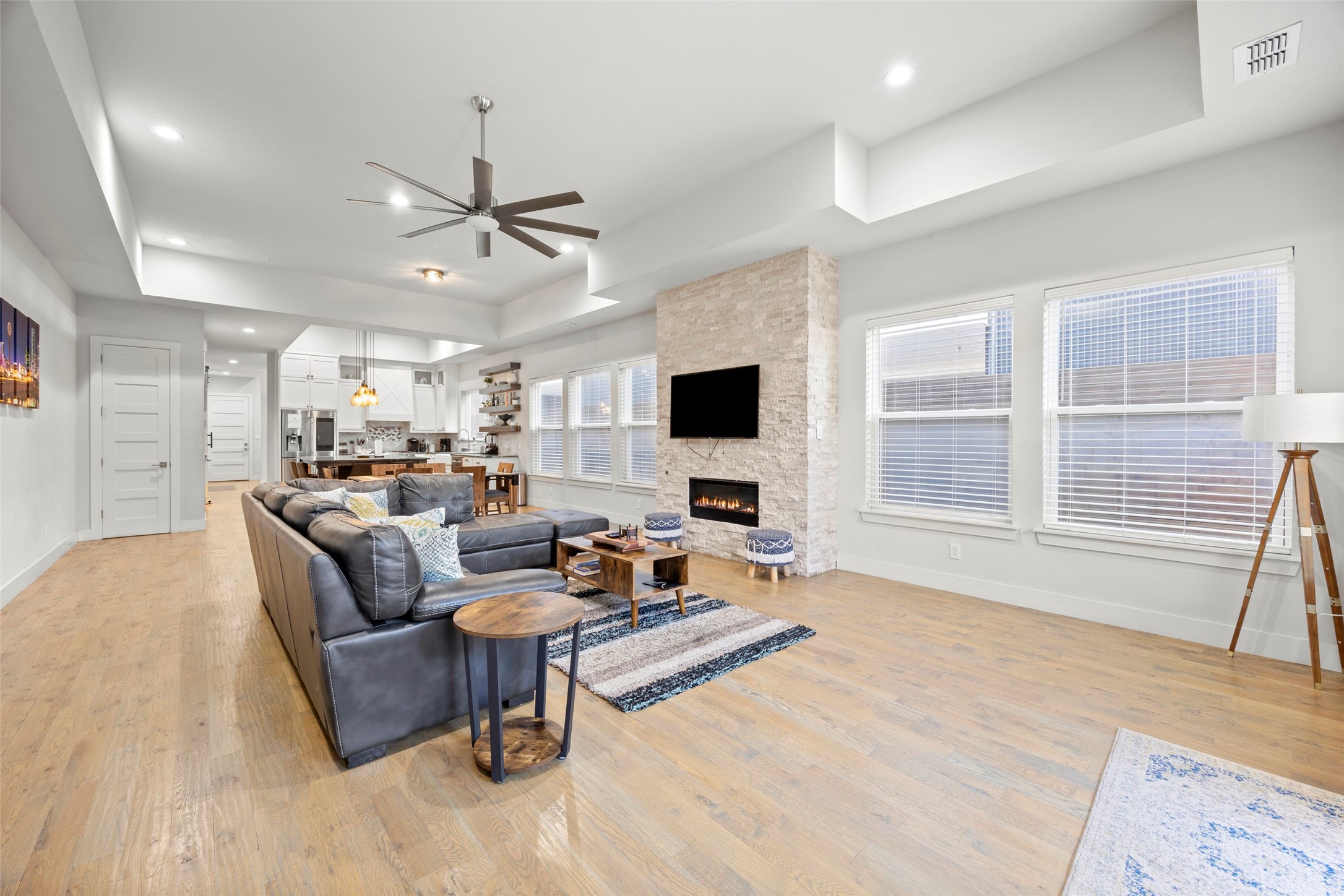 2009/2011 N Prairie Avenue Dallas TX 75204