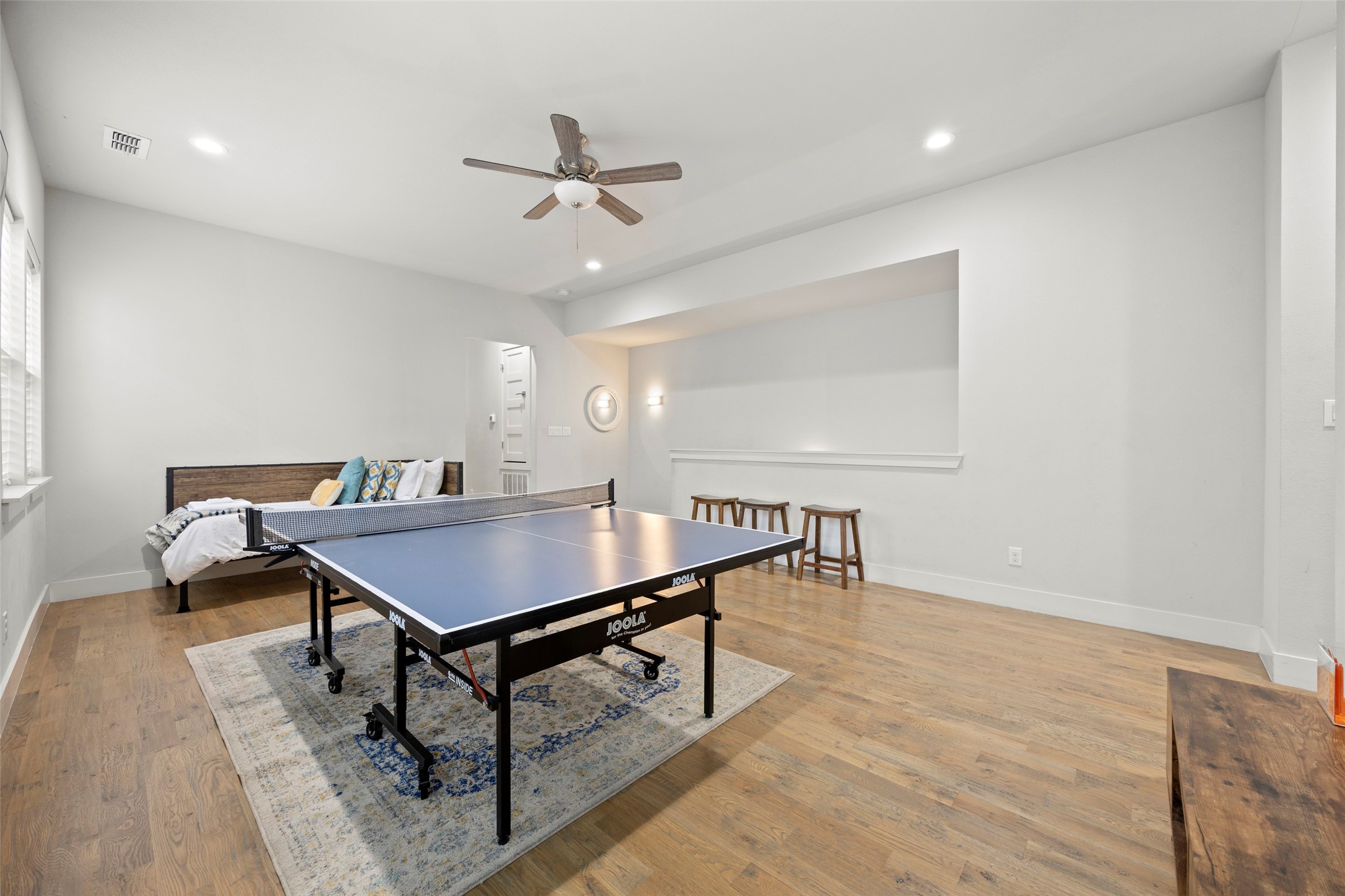 2009/2011 N Prairie Avenue Dallas TX 75204