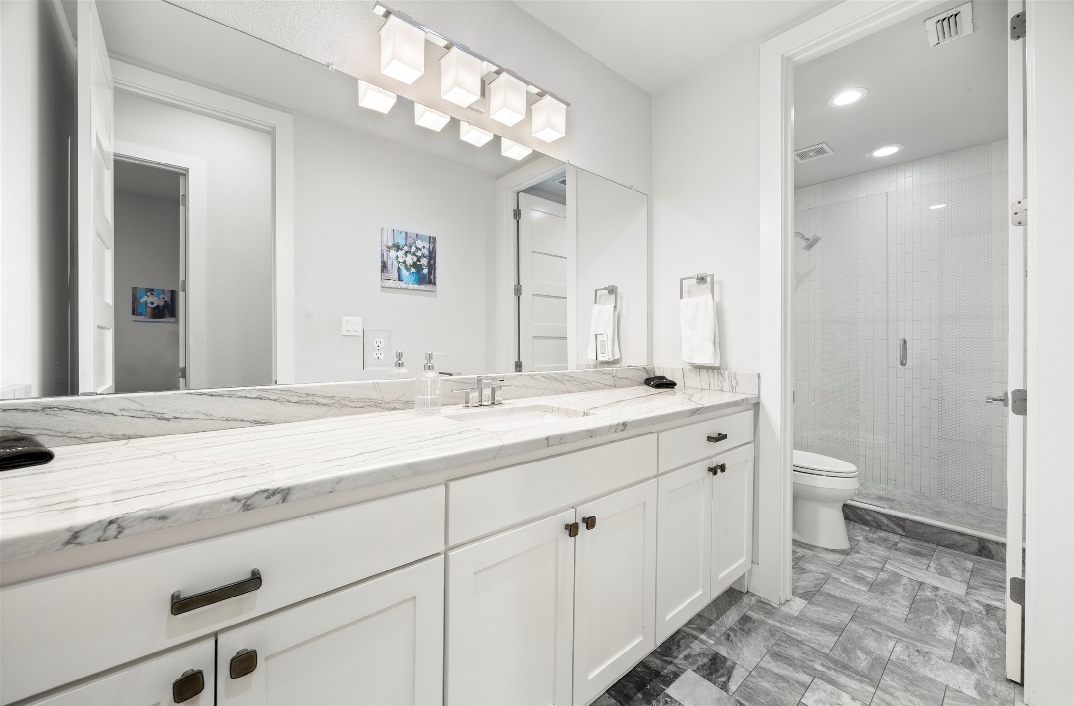 2009/2011 N Prairie Avenue Dallas TX 75204