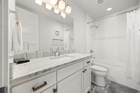 2009/2011 N Prairie Avenue Dallas TX 75204