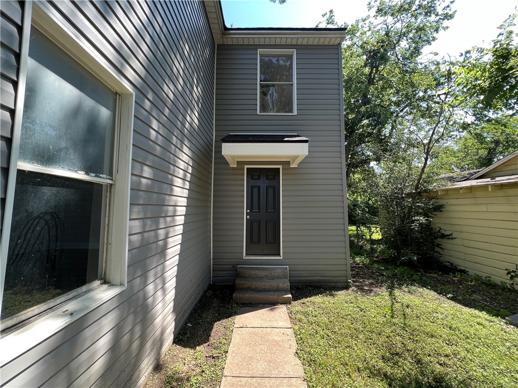 1312 S 30th Street Waco TX 76711