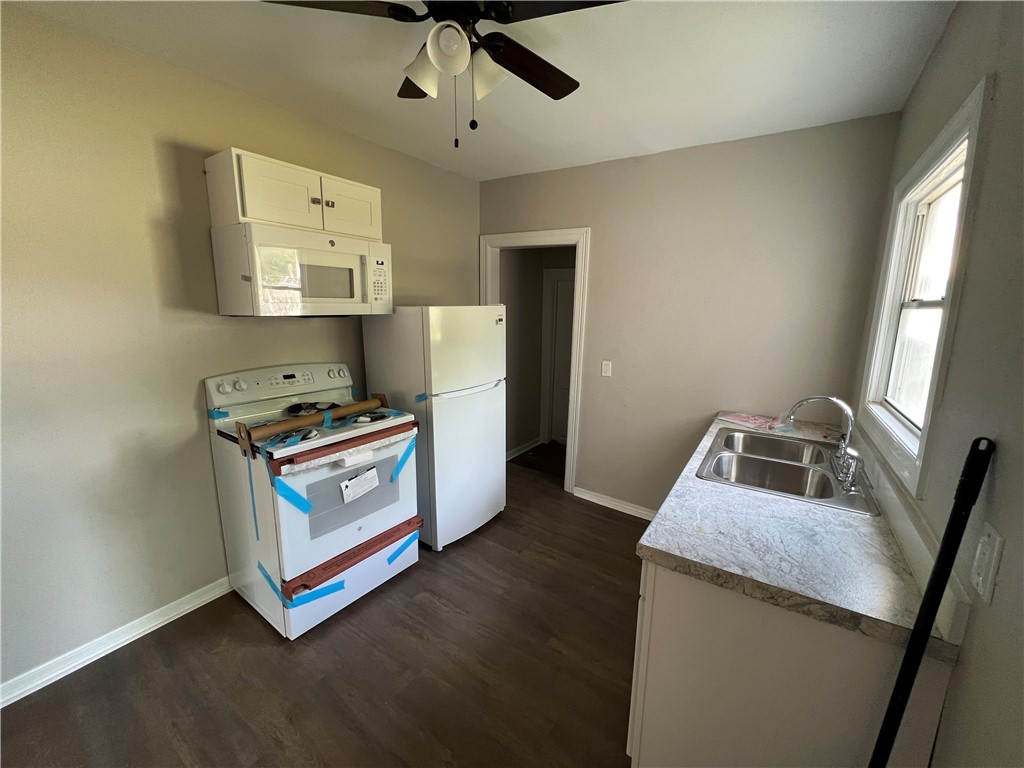 1312 S 30th Street Waco TX 76711