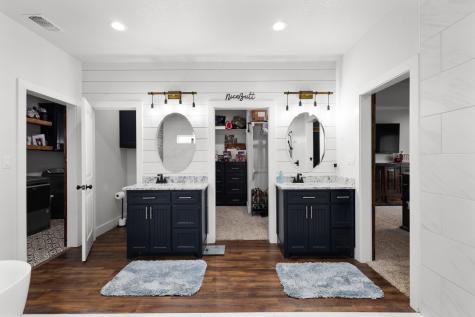 137 County Road 3351 Paradise TX 76073