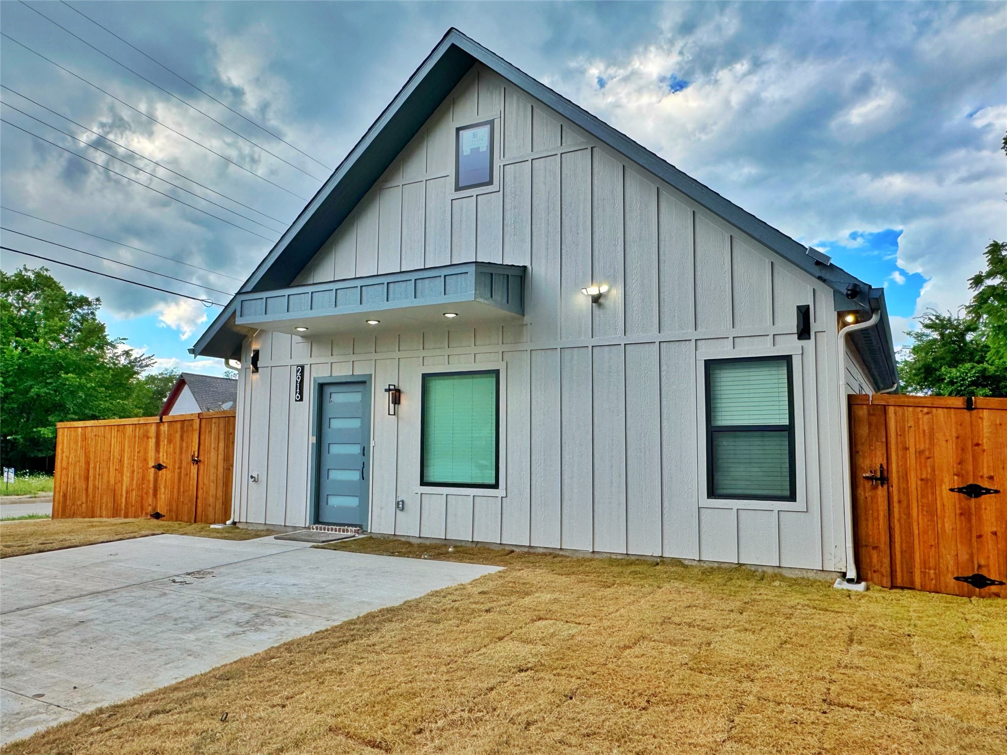 2916 Hemphill Street Greenville TX 75401