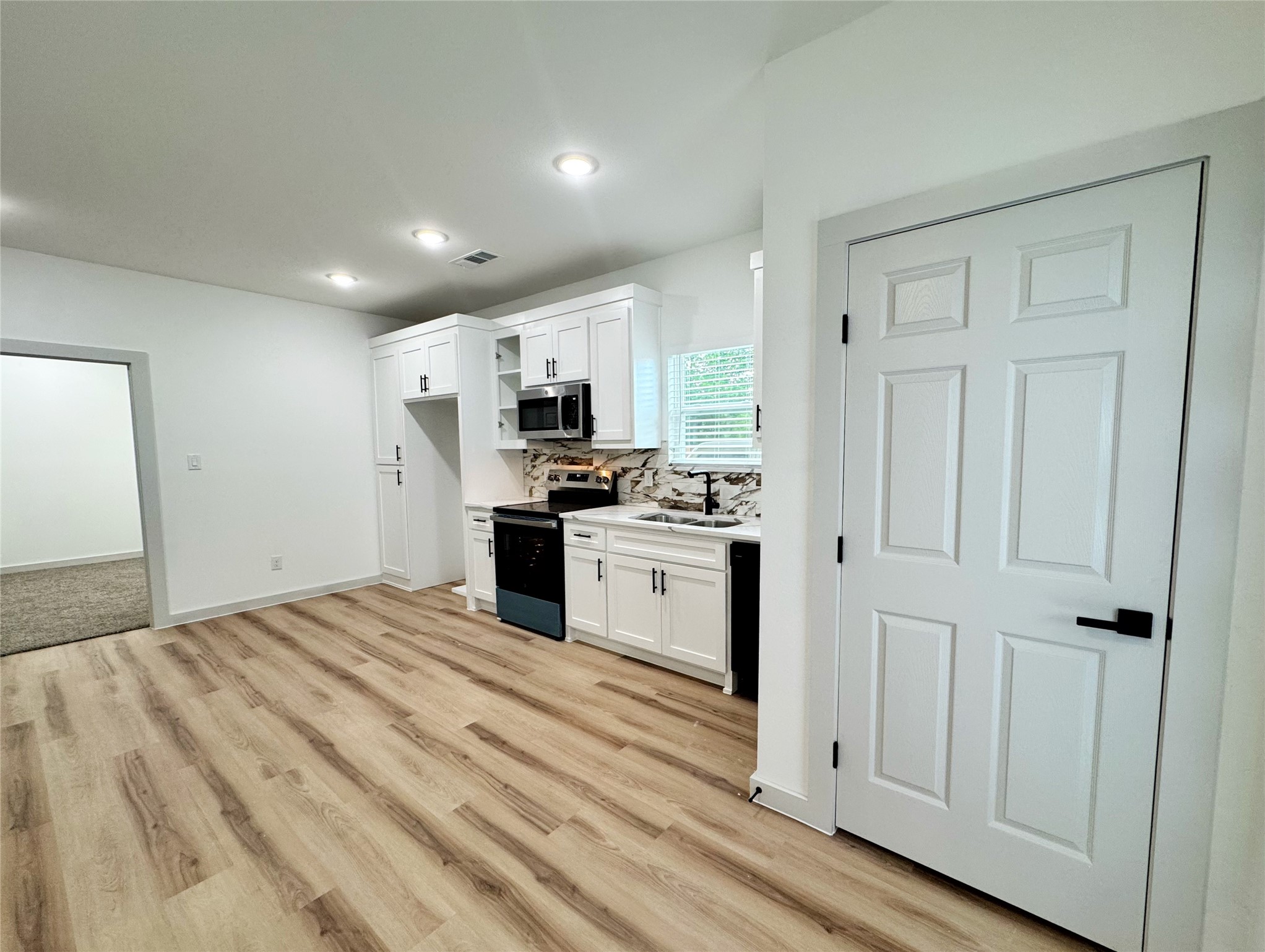 2916 Hemphill Street Greenville TX 75401