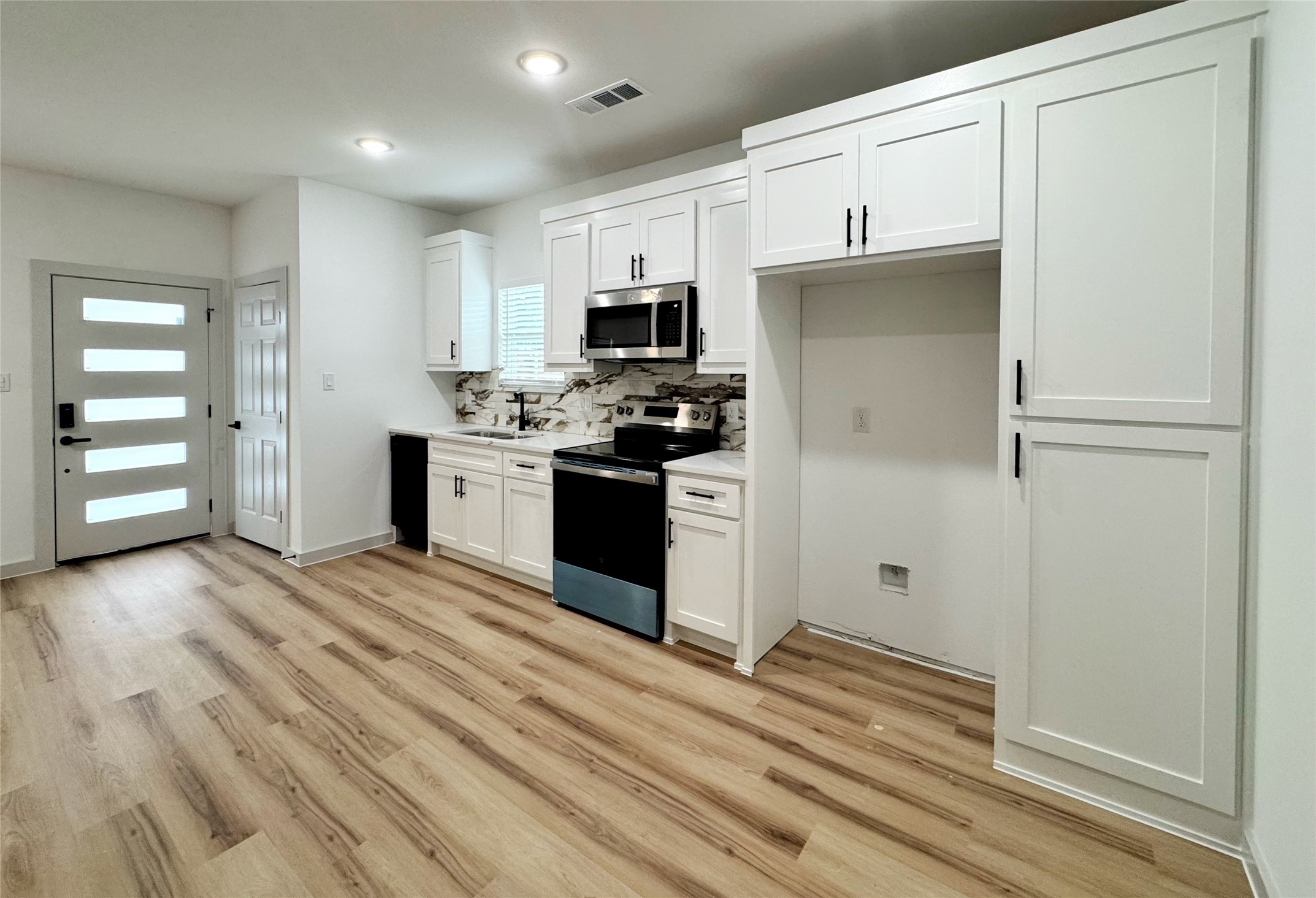 2916 Hemphill Street Greenville TX 75401