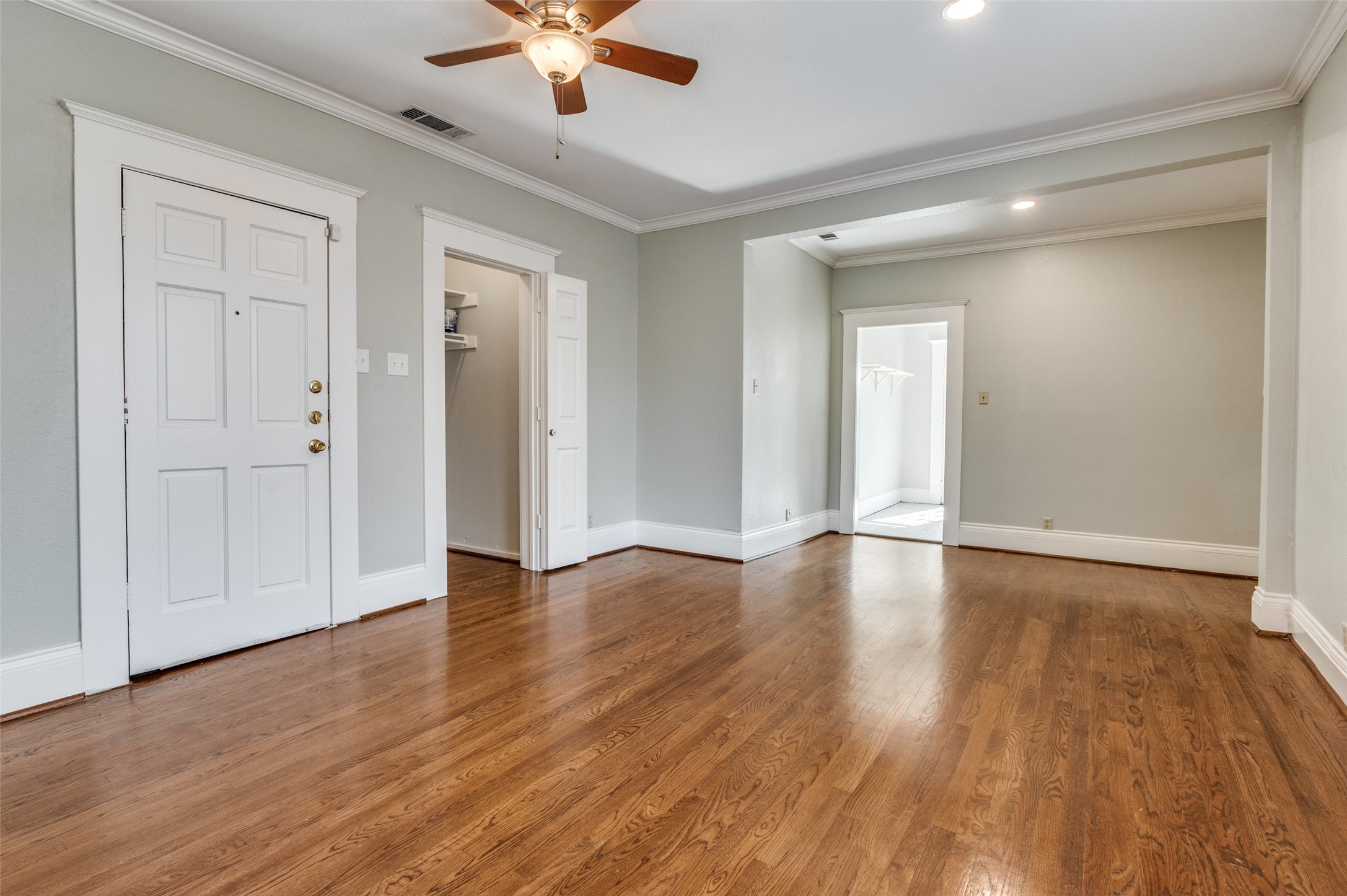 4936 Worth Street Dallas TX 75214