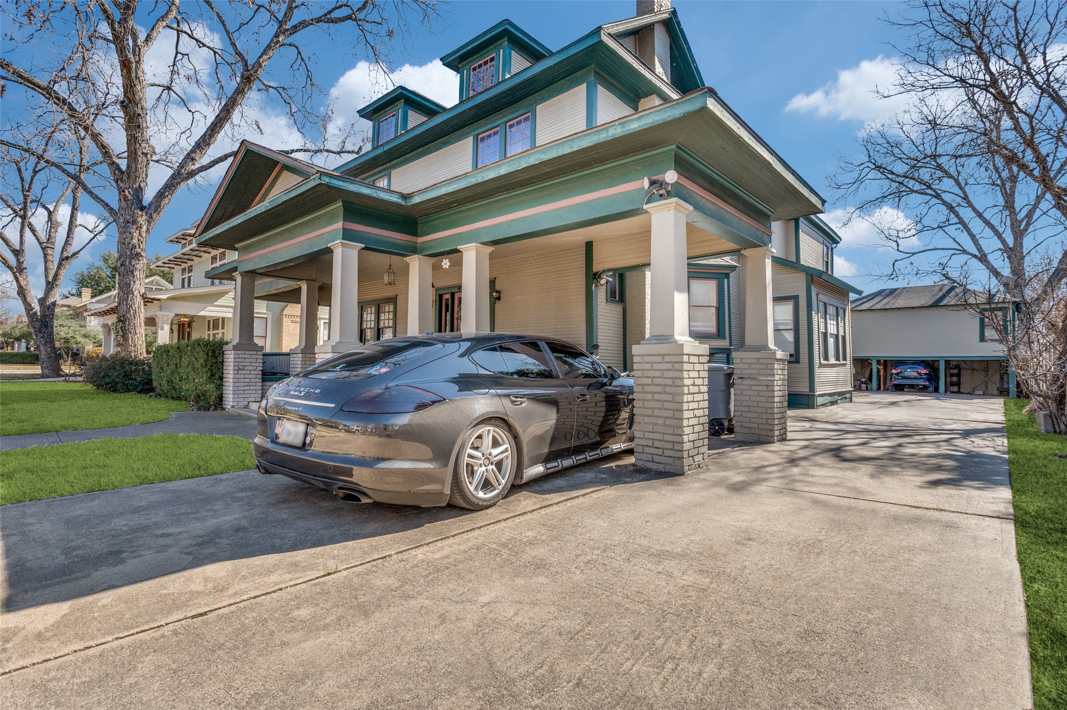 4936 Worth Street Dallas TX 75214