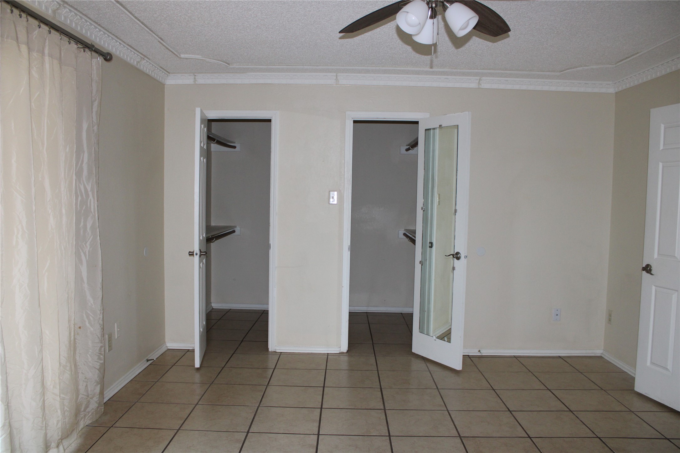 613 Renfro Street Burleson TX 76028