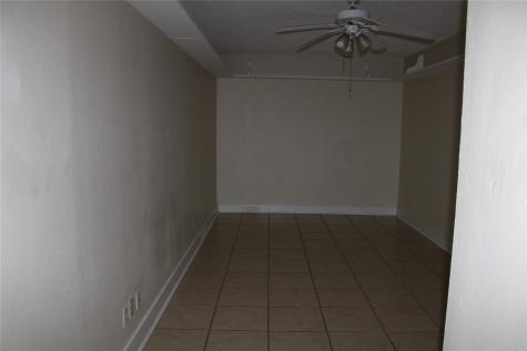 613 Renfro Street Burleson TX 76028