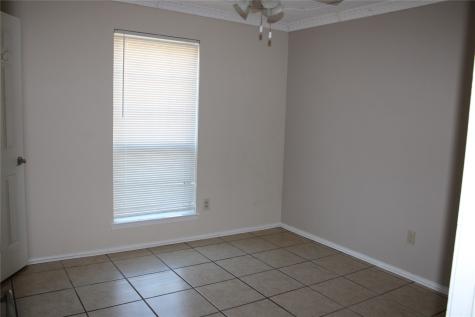 613 Renfro Street Burleson TX 76028