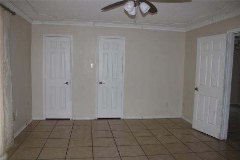 613 Renfro Street Burleson TX 76028