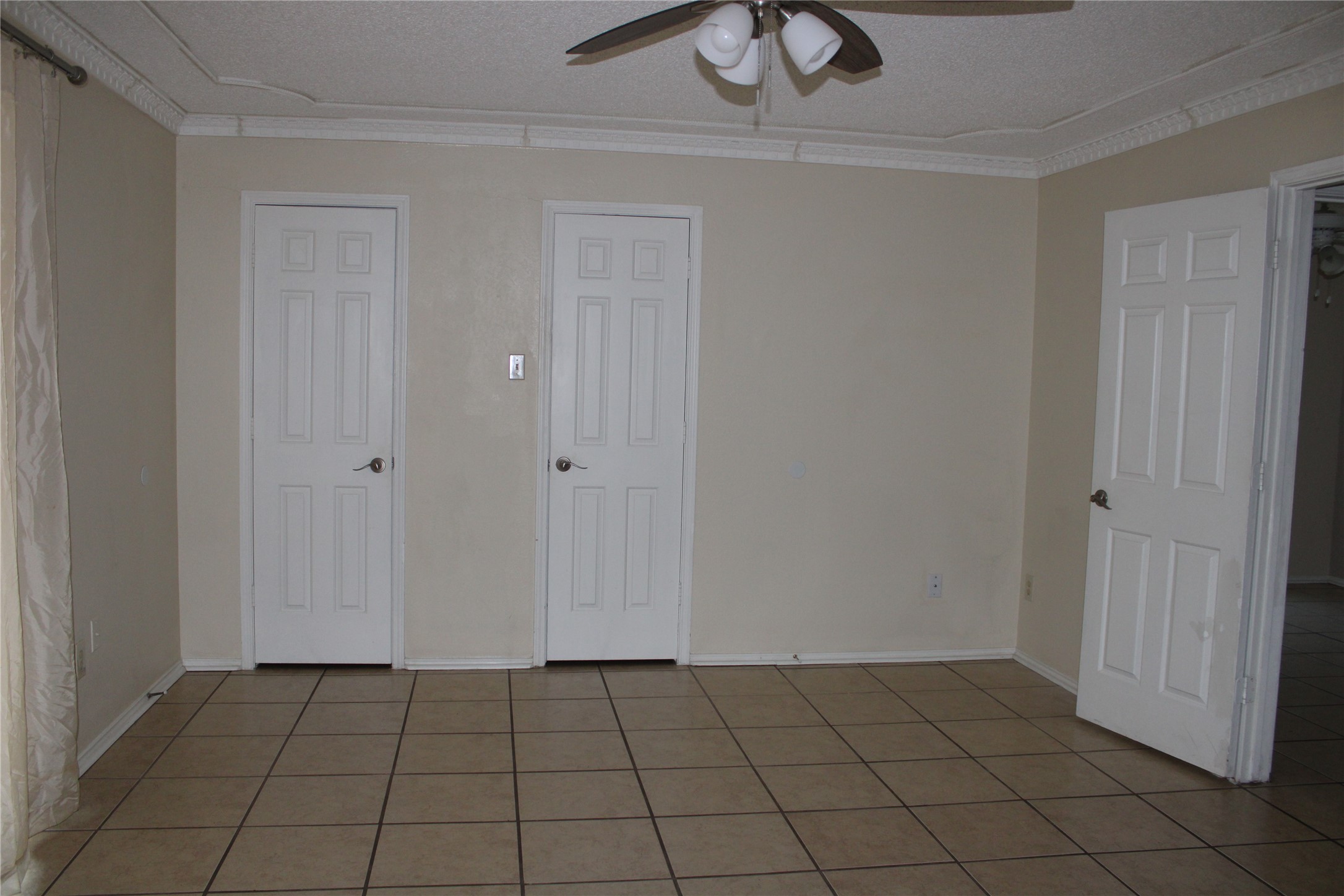 613 Renfro Street Burleson TX 76028