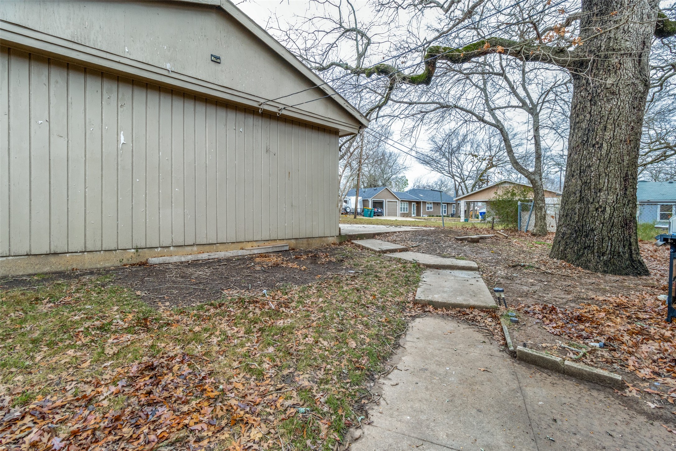115 N Mckown Avenue Sherman TX 75092