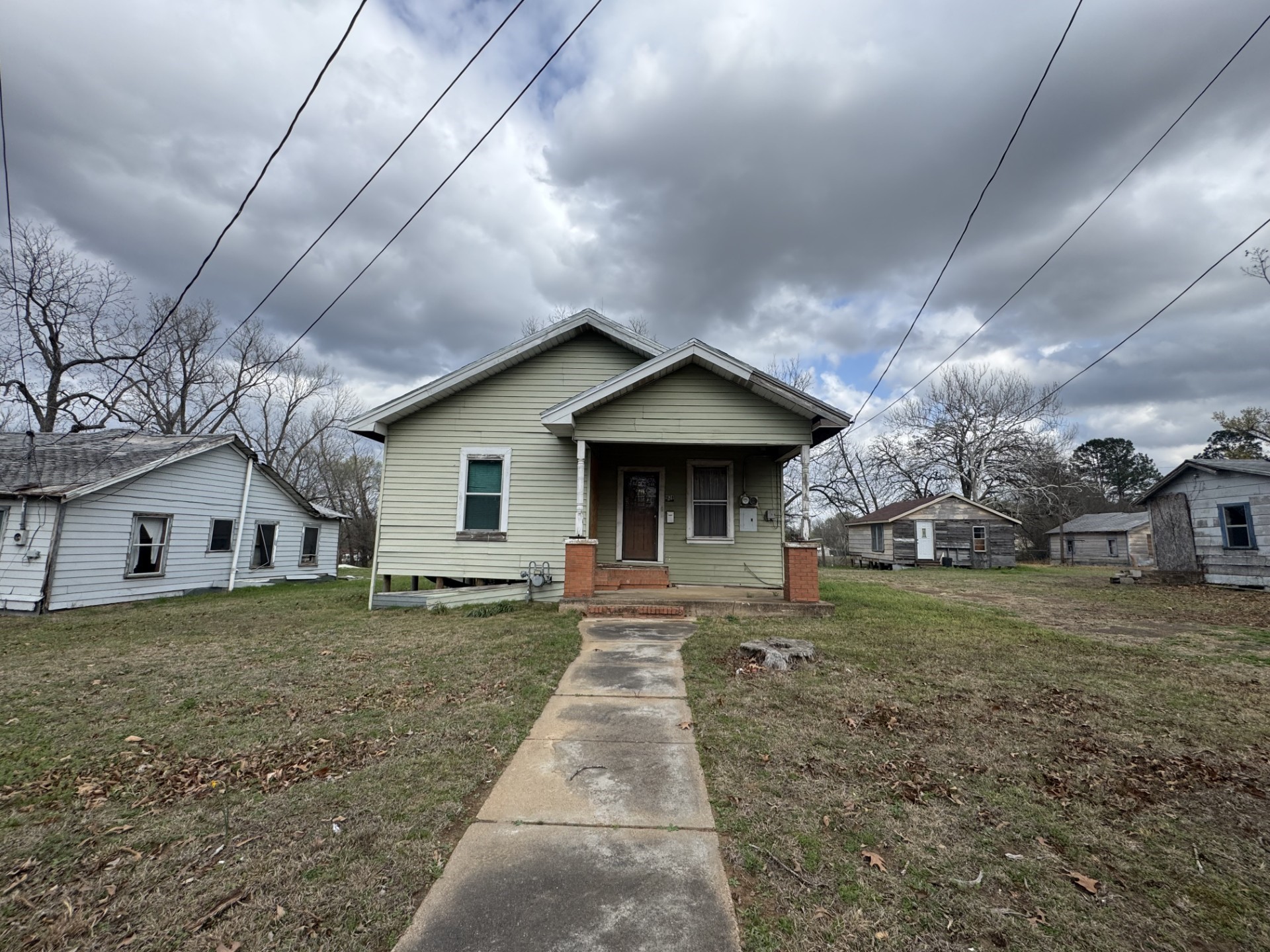 1138 Fitzhugh Paris TX 75460