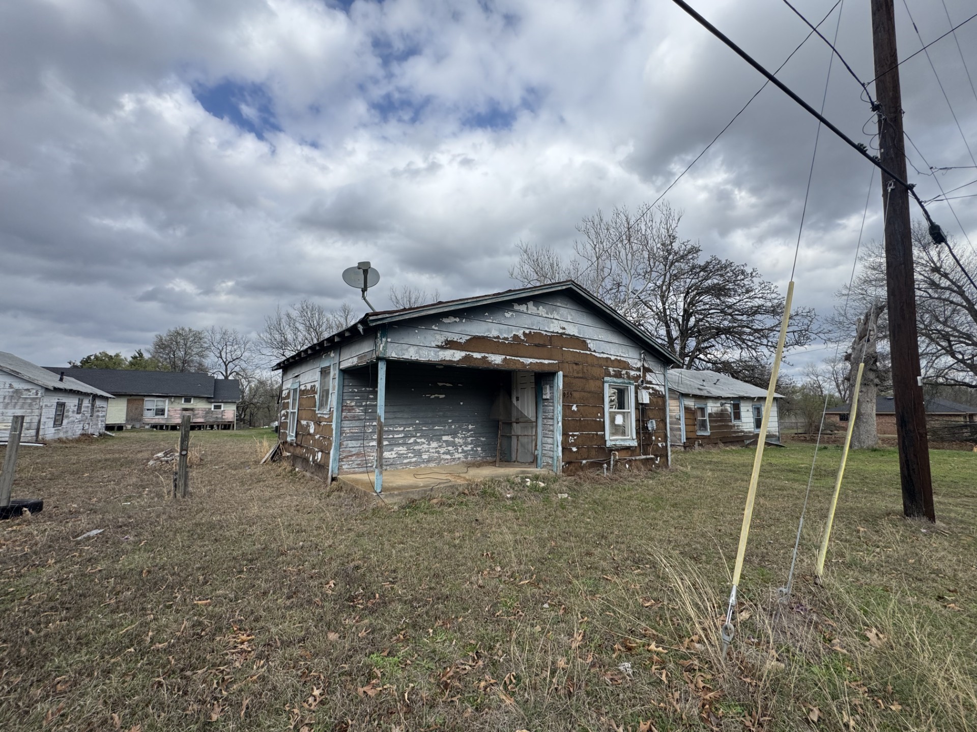 1138 Fitzhugh Paris TX 75460