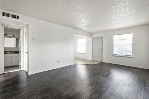 1901 Handley Drive Fort Worth TX 76112