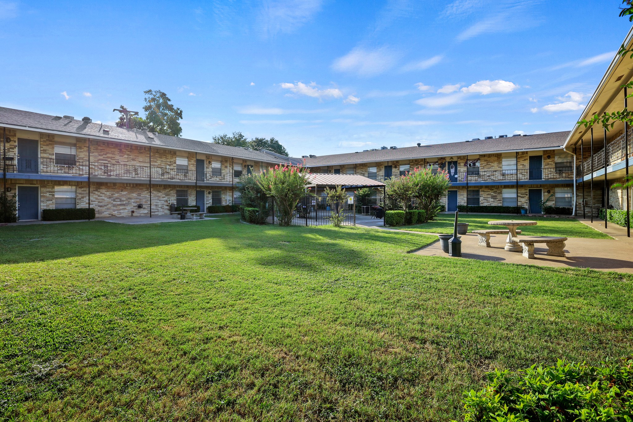 1901 Handley Drive Fort Worth TX 76112