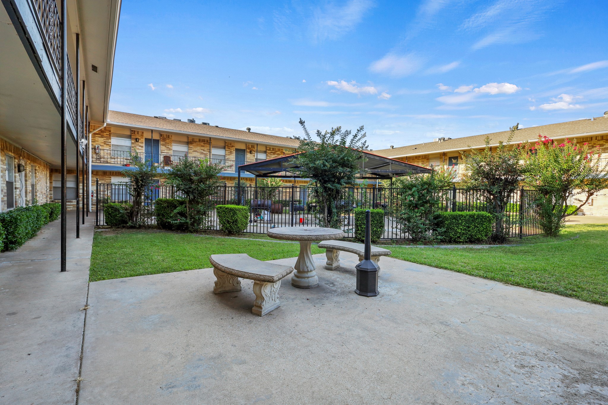 1901 Handley Drive Fort Worth TX 76112