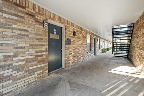 1901 Handley Drive Fort Worth TX 76112