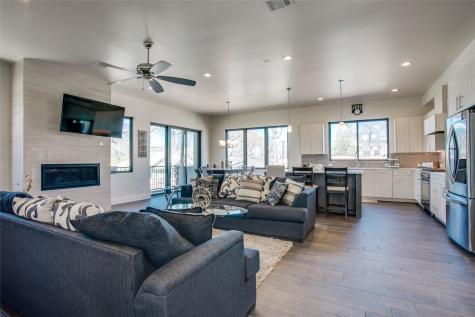 410 Melba Street Dallas TX 75208