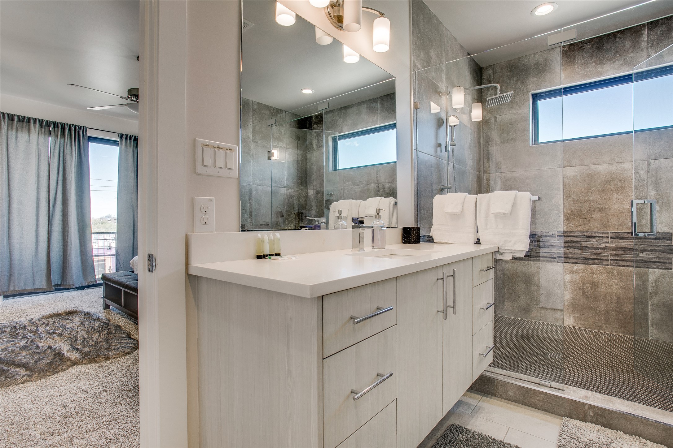 410 Melba Street Dallas TX 75208