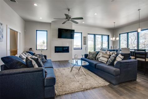 410 Melba Street Dallas TX 75208