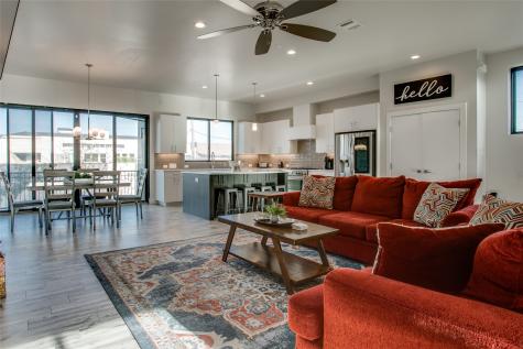 410 Melba Street Dallas TX 75208