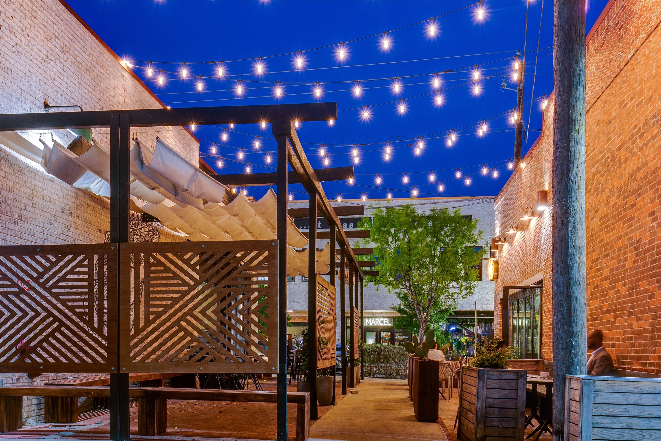 410 Melba Street Dallas TX 75208