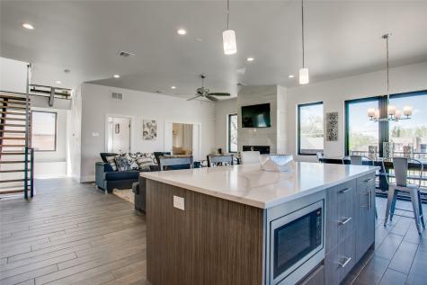 410 Melba Street Dallas TX 75208