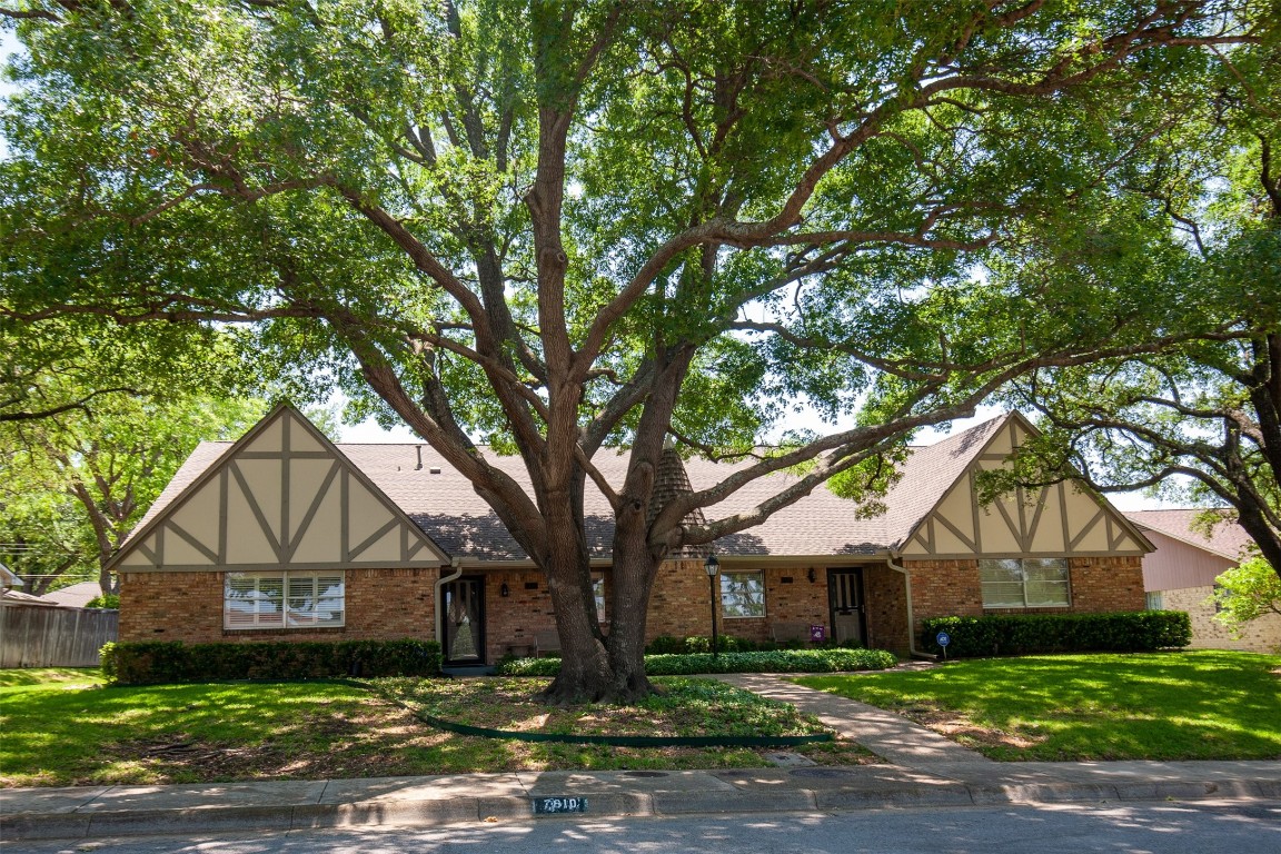 7610 Meadow Oaks Drive Dallas TX 75230