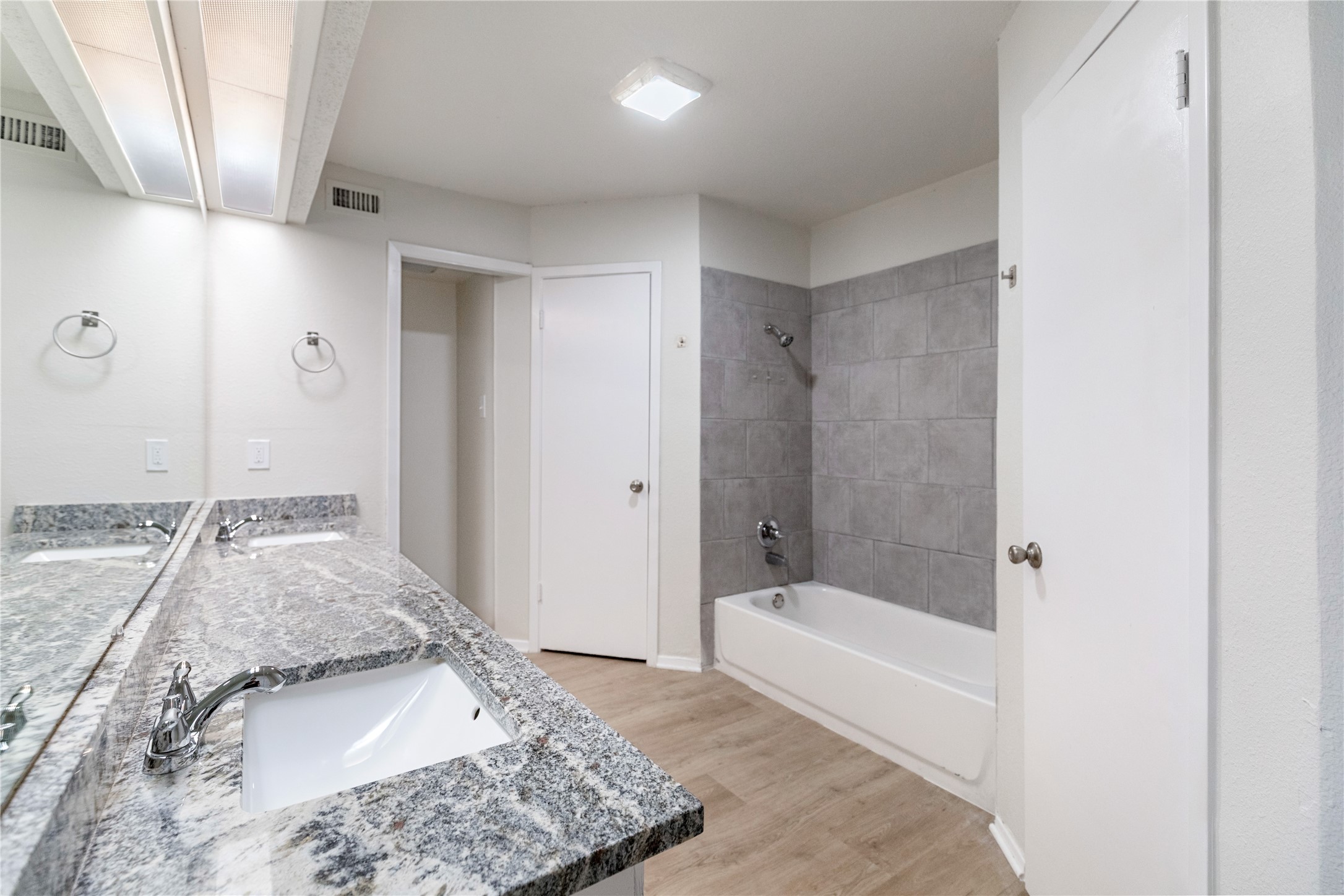 1620 Brown Trail Hurst TX 76054