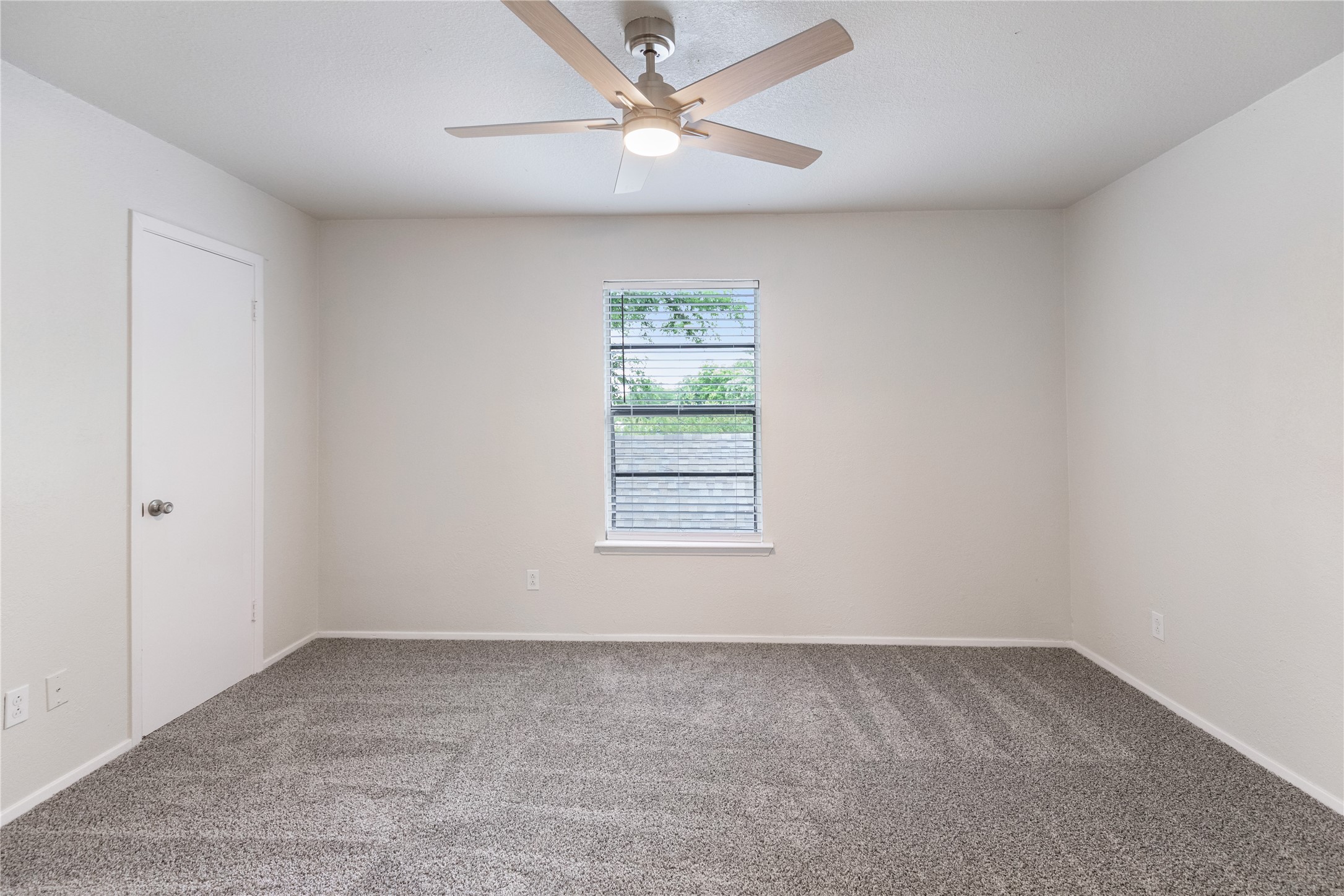 1620 Brown Trail Hurst TX 76054