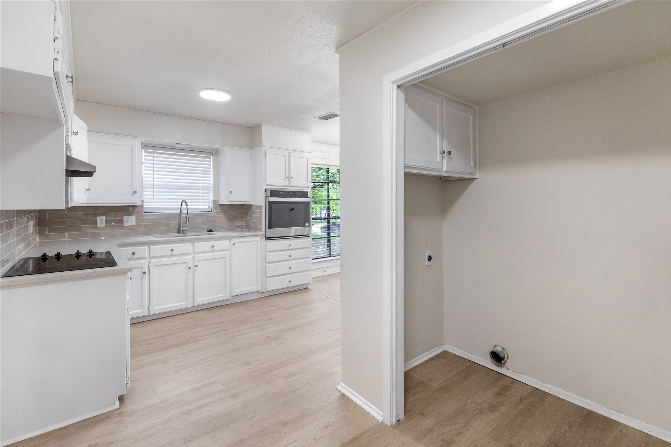 1620 Brown Trail Hurst TX 76054