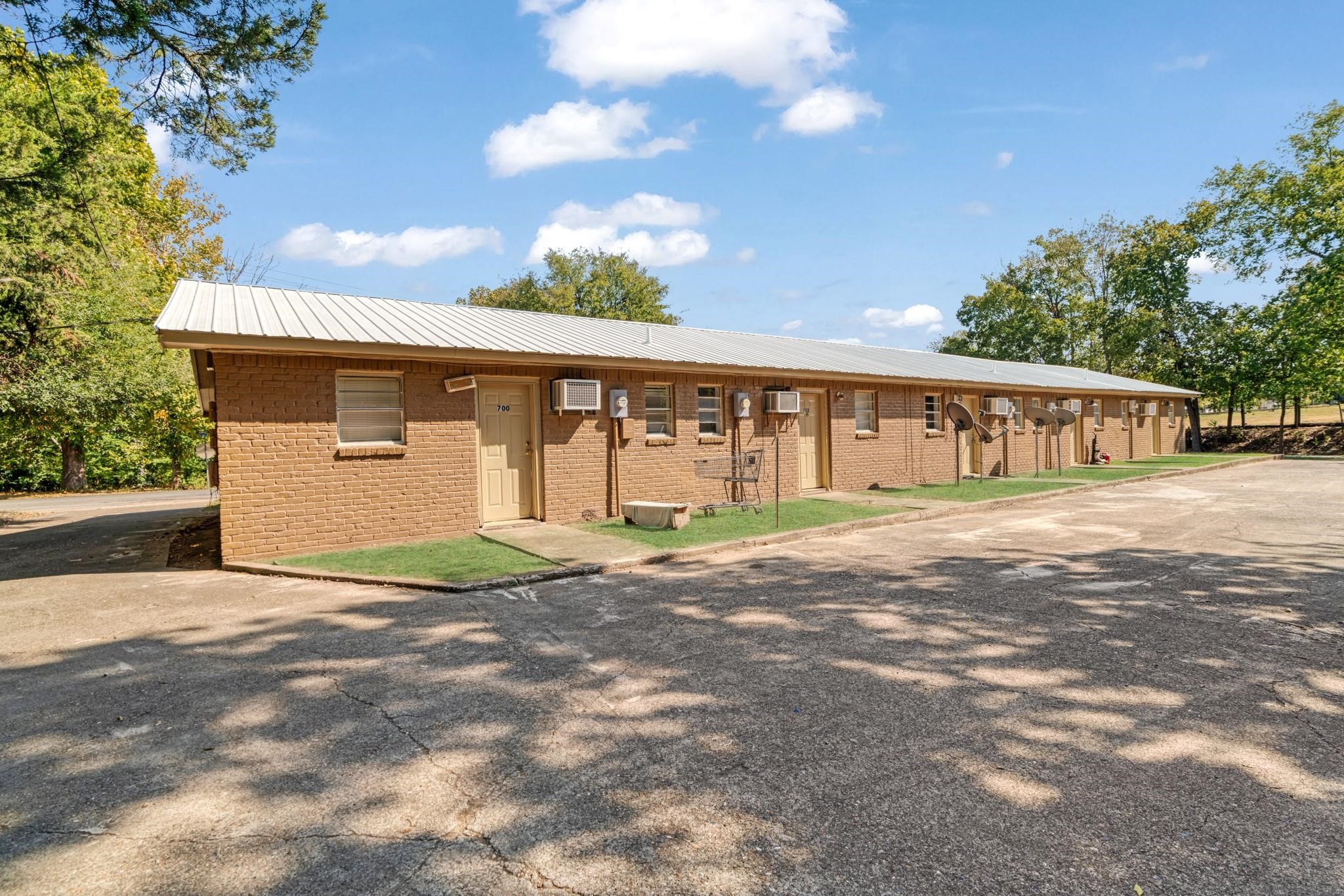 700 S Donoho Street Clarksville TX 75426