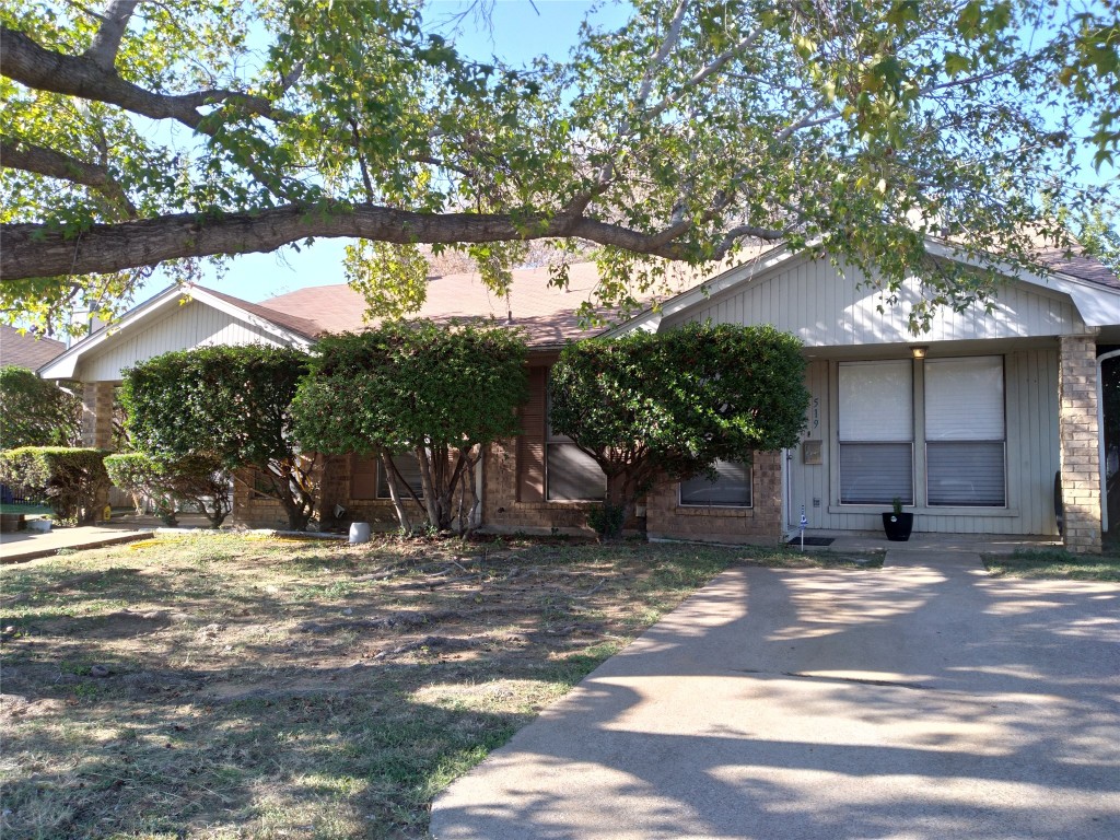 519 Gibbins Court Arlington TX 76011