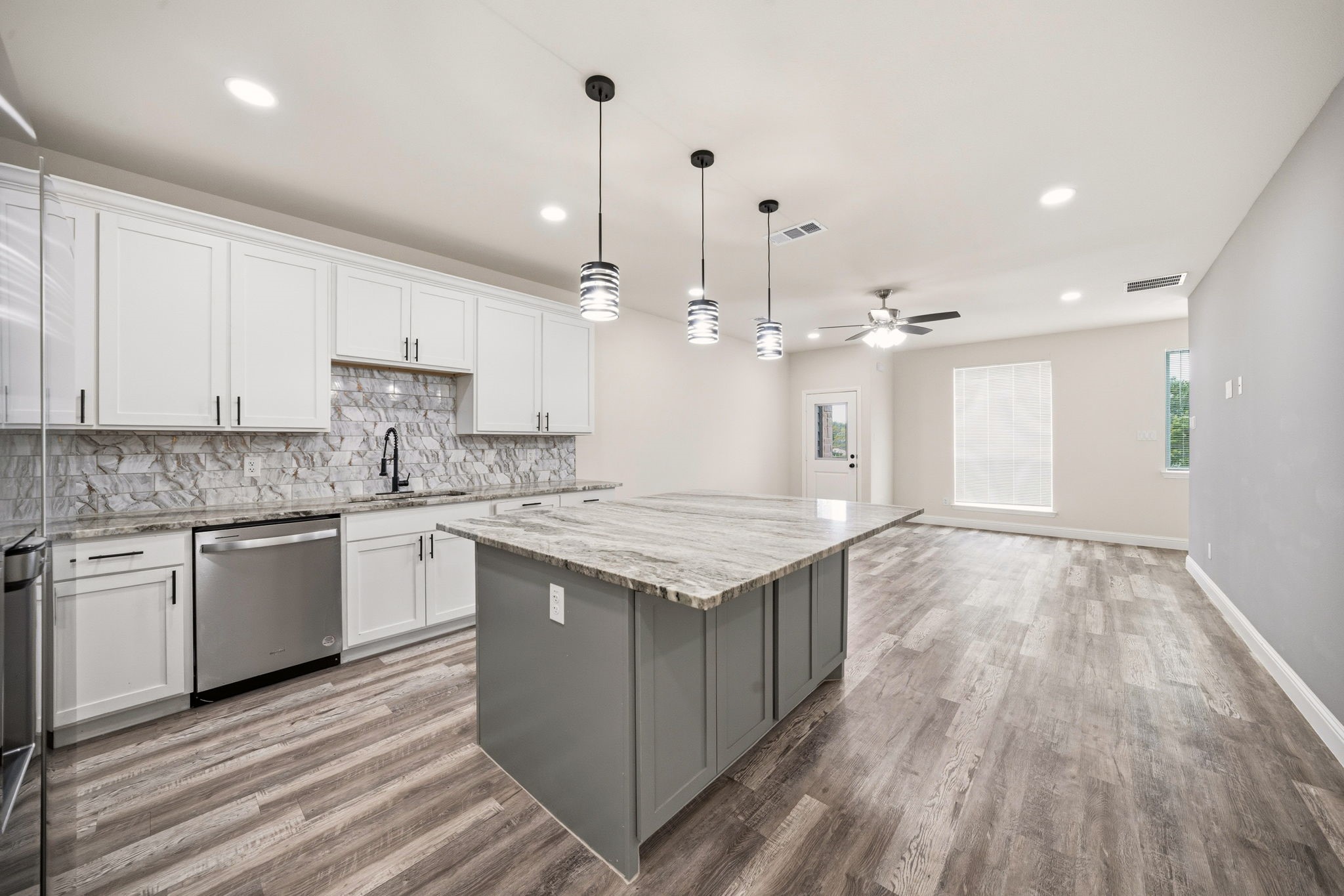 1609 Mignon Drive Arlington TX 76010