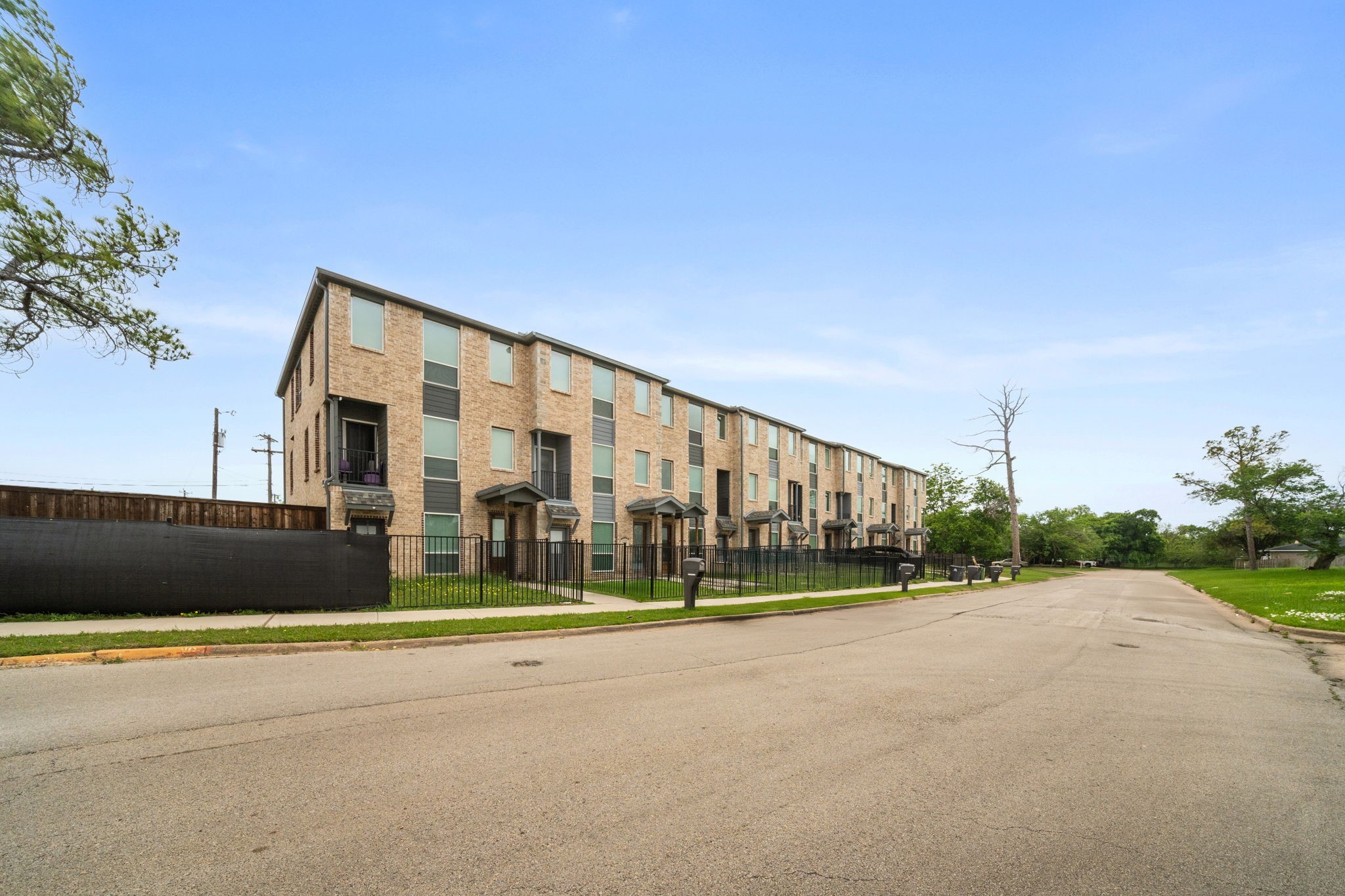 1609 Mignon Drive Arlington TX 76010